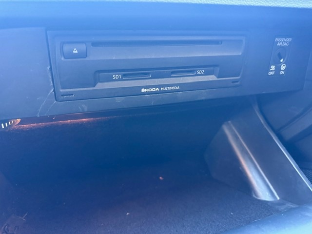 Škoda Octavia Combi III - 12