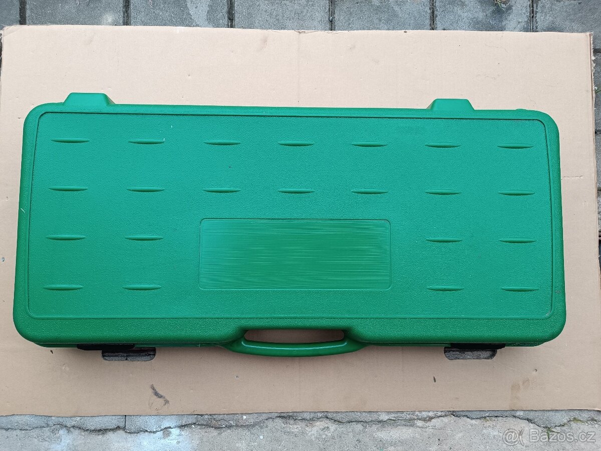 Řezačka na obklady - 12