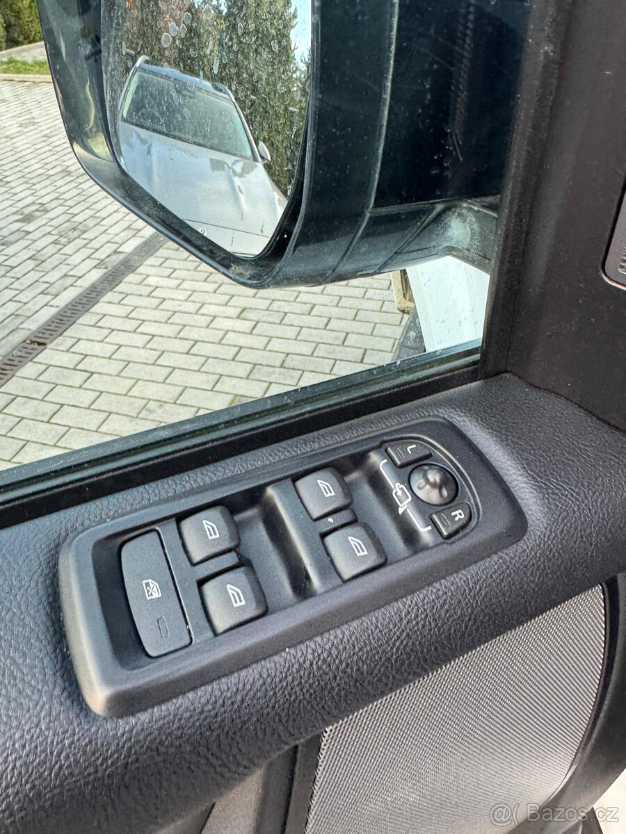 Land Rover Discovery 4 – 3.0 SDV6, 188 kW - 12