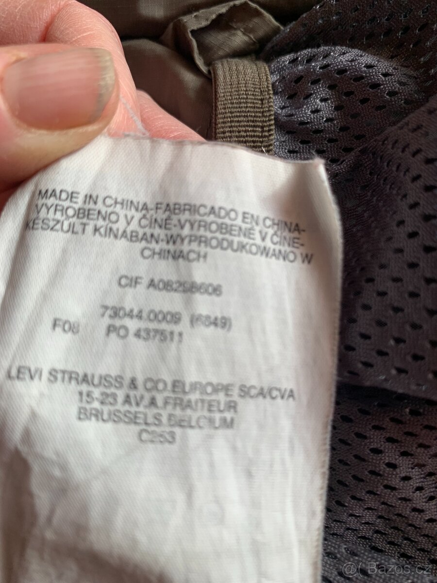 dámská péřová bunda zn. Levi's - vel. M - 12