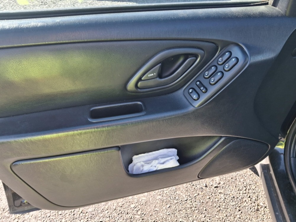 Ford Maverick 2,3 XLT - 12