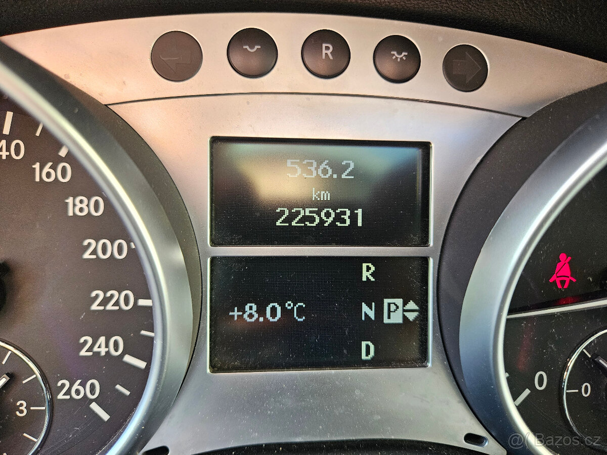 Mercedes-Benz ML 420 CDI - 12