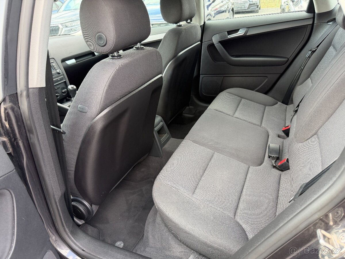 Audi A3 1,6 MPi 75 kw Sportback - 12