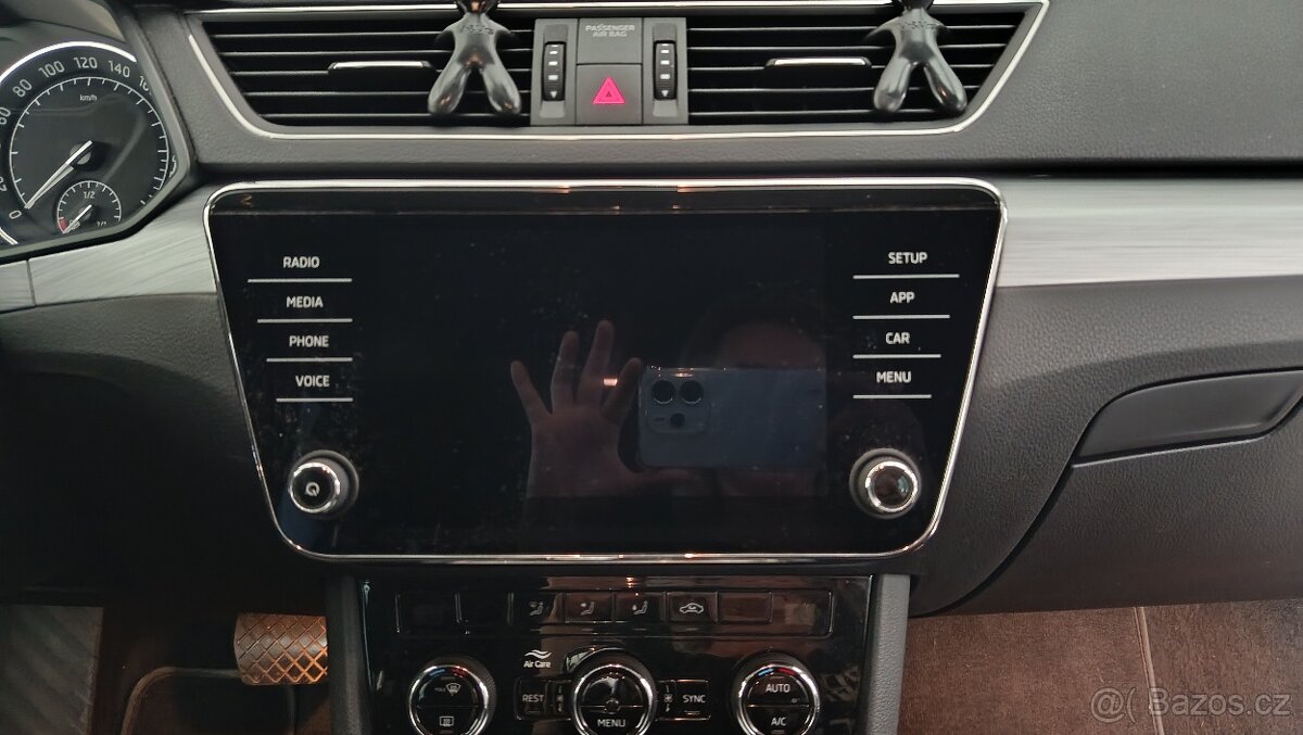 Prodám Škoda Superb 3combi facelift - 12