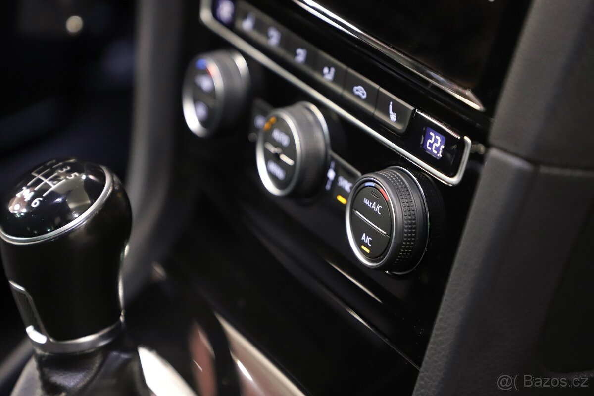 VWGolf 7 Variant 2.0 TDI 110kW R-Line ACC - záruka Autodraft - 12