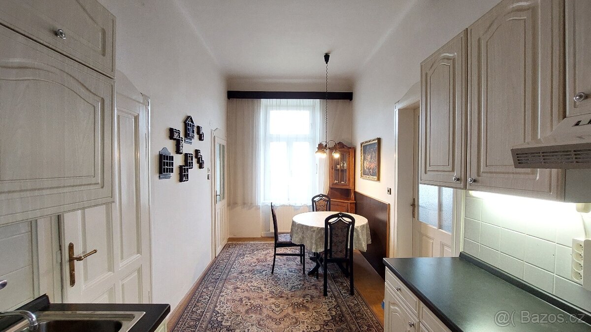 Nádherný byt 3+1 v centru Č. Budějovic - 12