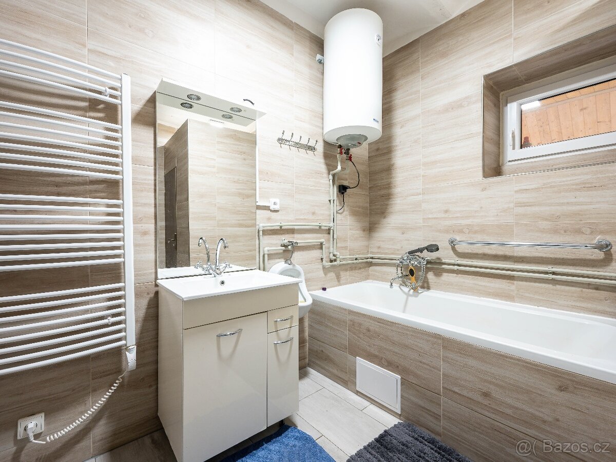 Rozsáhlá usedlost 4510 m² – Bohumileč - 12