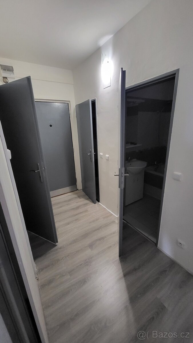 Pronájem panelového bytu 3+1 v OV, Svitavy - 12