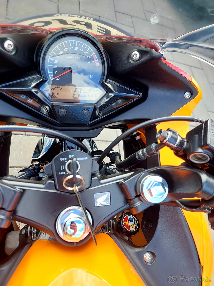 Honda cbr 125 repsol - 12