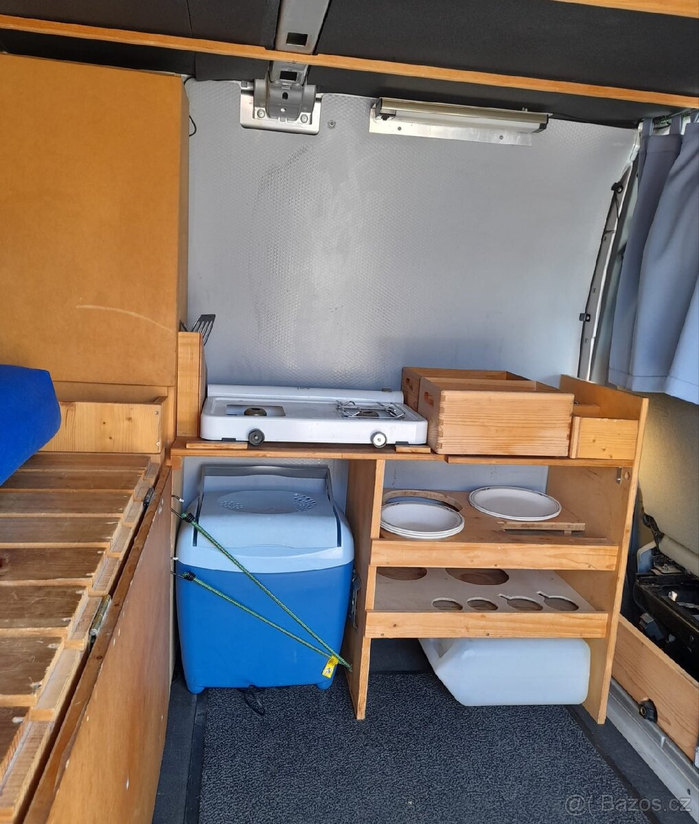 Ford Transit,obytné auto - 12