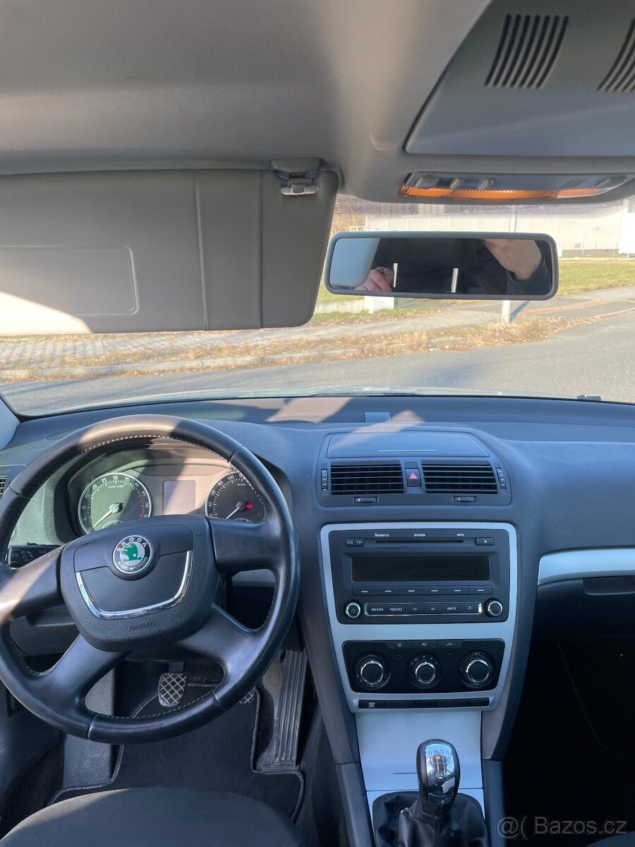 Škoda octavia 2 1.9 TDi 77kw - 12