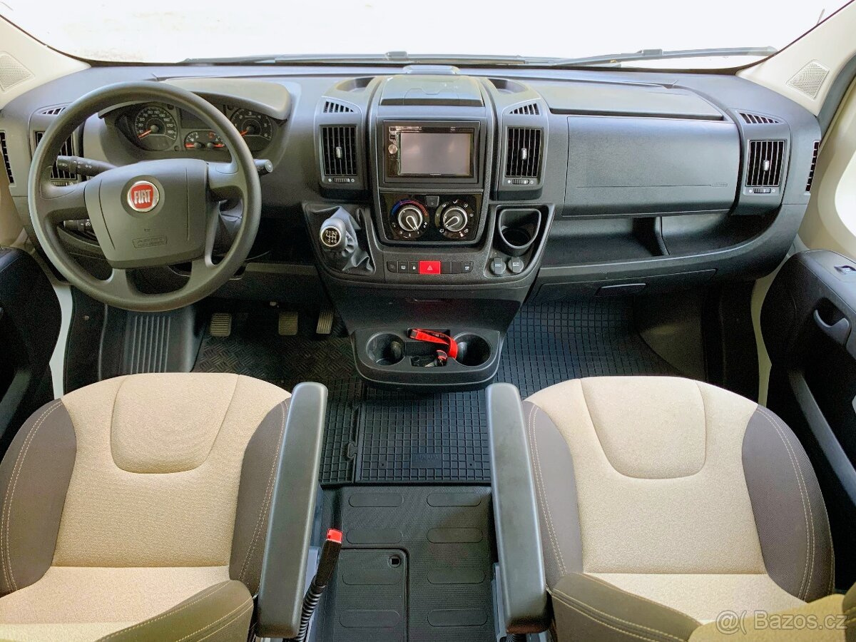 Půjčovna Obytný vůz, obytka Rimor 4-5os, Mnichovice u Říčan - 12