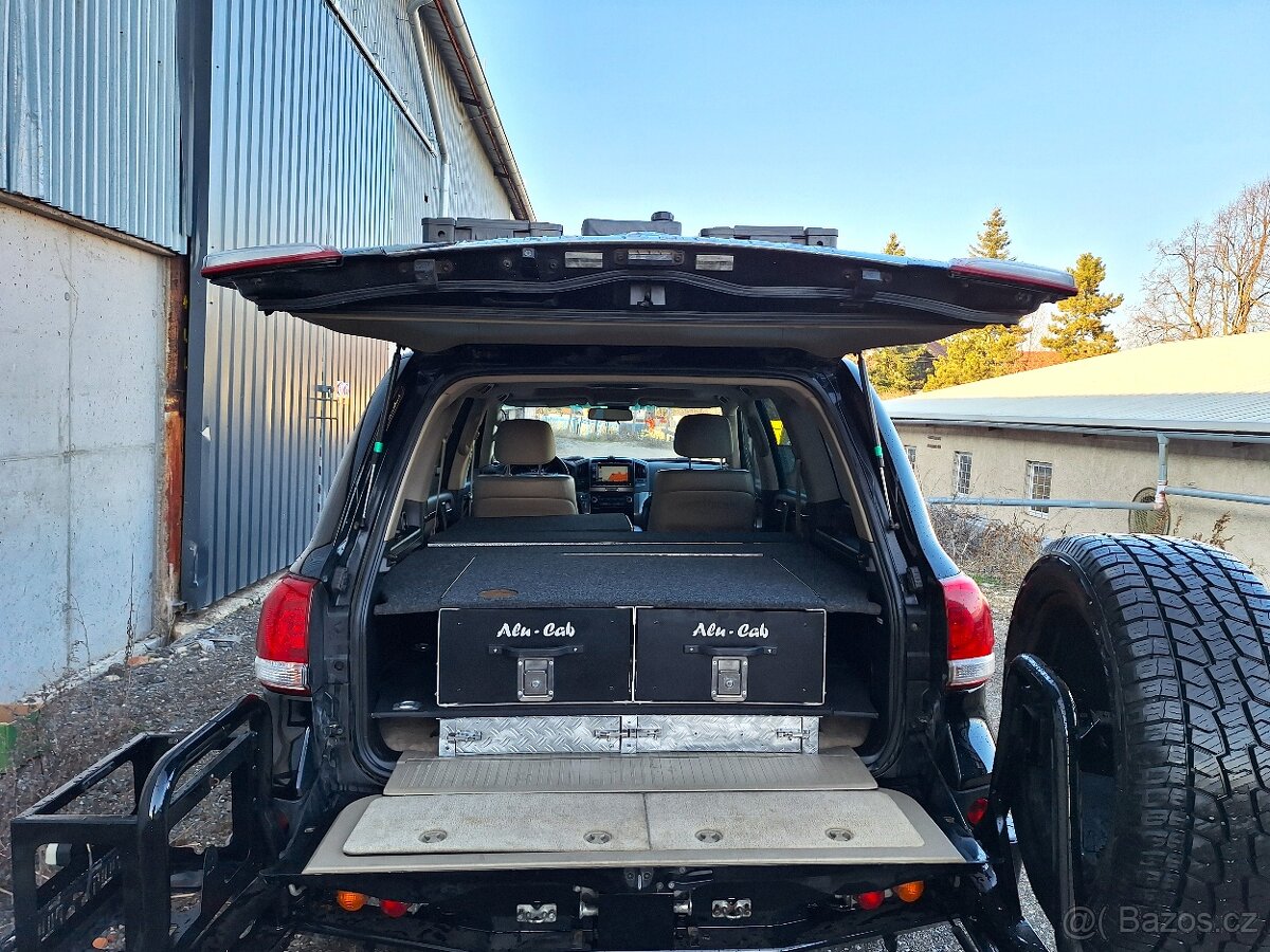 Toyota Land Cruiser 200 4.5 V8 D-4D - 12