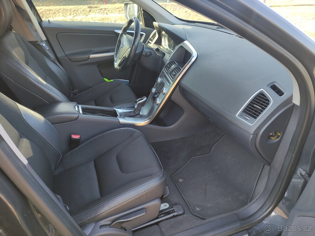 Volvo xc60 2.4D D5 162kw - 12