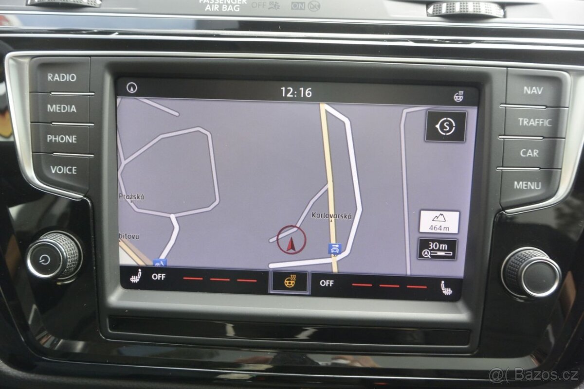 Volkswagen Touran 2.0TDi 110kW PANORAMANAVILED - 12