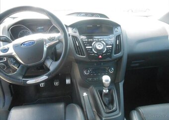 Ford Focus 2,0 ST 184 kW Serviska benzín - 12
