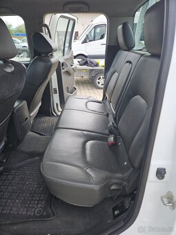 Nissan Navara 2.5dci - 12