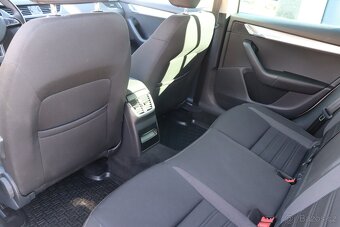 Škoda Octavia Kombi 1.5tsi Style - 12