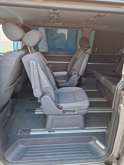 VW multivan T5.1 2.0TDi  103KW- manuál - 2x šoupačky - 12