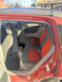 Doodge caliber 2.0 103kw - 12