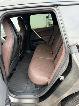 BMW IX 40 - 12