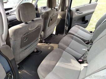 Renault Espace 2.2DCi-7 místný - 12