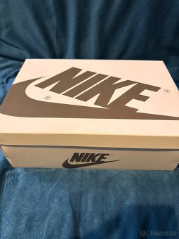 Travis Scott x Air Jordan 1 Low OG “Olive” - 12