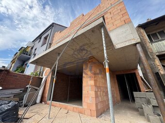 PRODEJ MEZONETOVÉHO BYTU 3+KK V OBCI ČESKÁ - 12