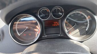 Peugeot 308 SW eHDI - 12
