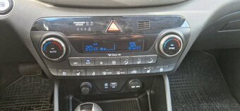 Hyundai Tucson 2.0 CRDi 4x4 - 12