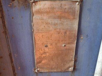 Lodní kontejner v zachovalém stavu – spolehlivý a dostupný - 12