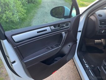 VW touareg 3.0tdi - 12
