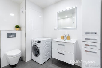 Pronájem bytu 3+kk, Kaplická, Podolí, 24000 Kč/měs, 61 m2 - 12