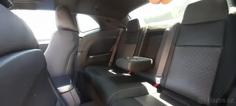 Dodge Challenger 5.7 V8 - 12