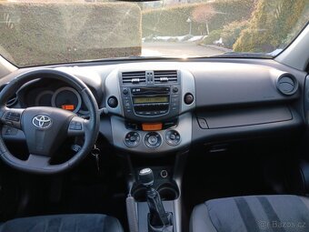 Toyota RAV4 2.2 D4D 110 KW 4x4 - 12