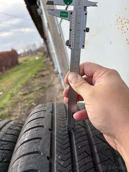 Goodyear 255/55 R19 - 12