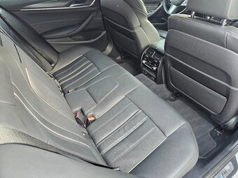 BMW Řada 5, 530d xDrive - 12