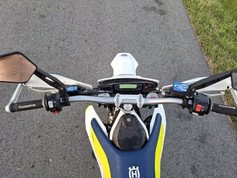 Husqvarna 701 SM - 12