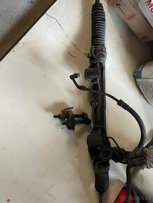 Ford Explorer 4.0 SOHC r.v. 2000 - náhradní díly - 12