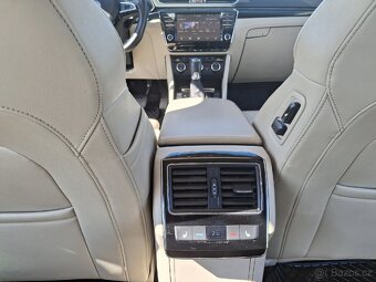 SUPERB 2,0 TDI 140 KW 4x4 L&K PANORAMA - 12