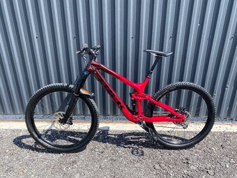 Trek Slash 9.7 Cobra Blood to Magenta Fade, Carbon - 12