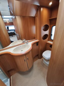 Hobby Prestige 560, markýza, nový solární systém - 12