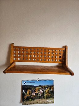 Retro/starožitný nábytek - 12