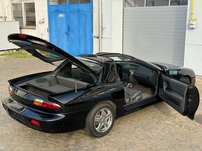 Chevrolet Camaro r.v. 1998 - TOP STAV - 12