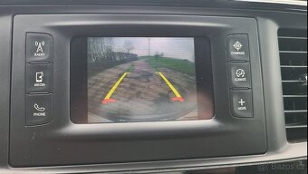 Chrysler Pacifica Touring L - 12
