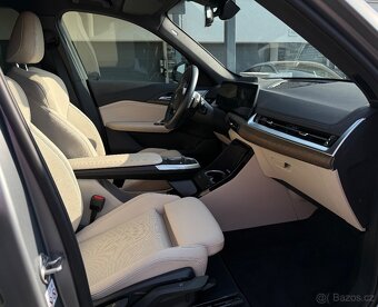 BMW X1 18i M-sport BMW Individual Grey, ČR, 1.maj. - 12