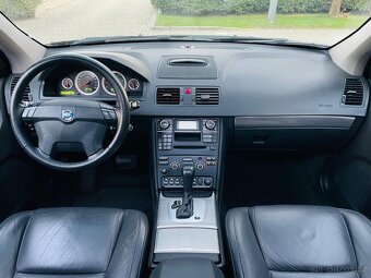 Volvo XC90 2.4 D5 AUTOMAT 1.MAJITEL VÝHŘEV SERVISKA - 12