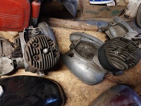 Jawa 250/353 kývačka díly - 12