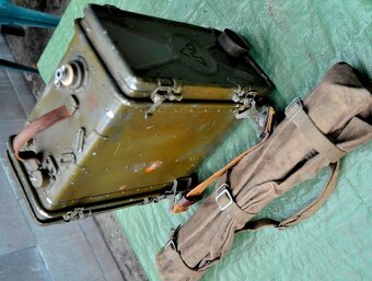 Rádiová stanice R-105 – vojenská vysílačka - 12