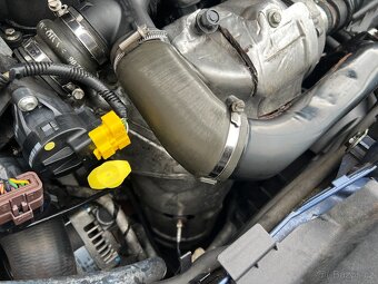 ND 1,6TDCi Focus C-max 2003-2010 červená a modrá - 12